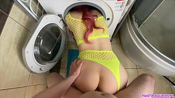 Big ass stuck in the washer and I fucked her