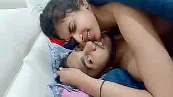 Desi Indian cute girl sex and kissing in morning when alone at home